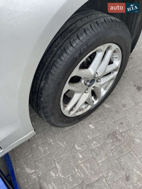 Седан Ford Fusion 2014 в Одессе