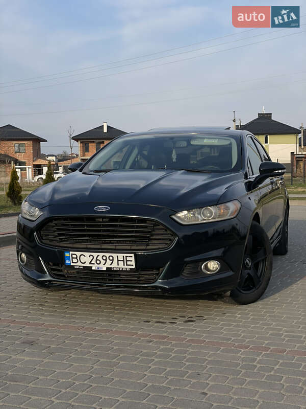 Седан Ford Fusion 2013 в Львове
