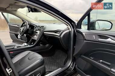 Седан Ford Fusion 2020 в 