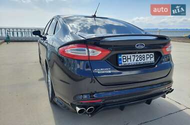 Седан Ford Fusion 2013 в 