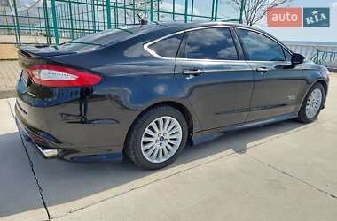 Седан Ford Fusion 2013 в 