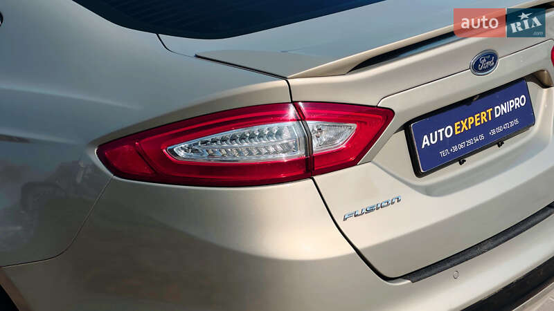 Седан Ford Fusion 2016 в Дніпрі