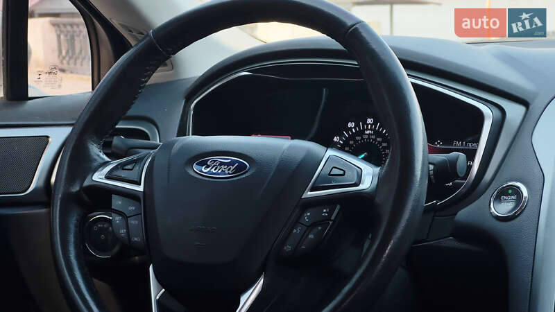 Седан Ford Fusion 2016 в Дніпрі