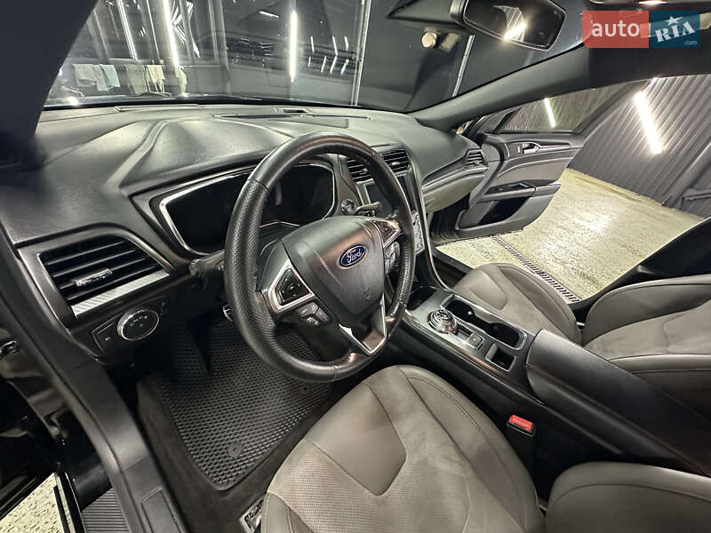 Седан Ford Fusion 2017 в Кривому Розі