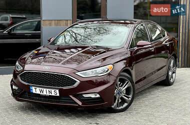Седан Ford Fusion 2017 в 