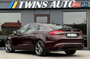 Седан Ford Fusion 2017 в 