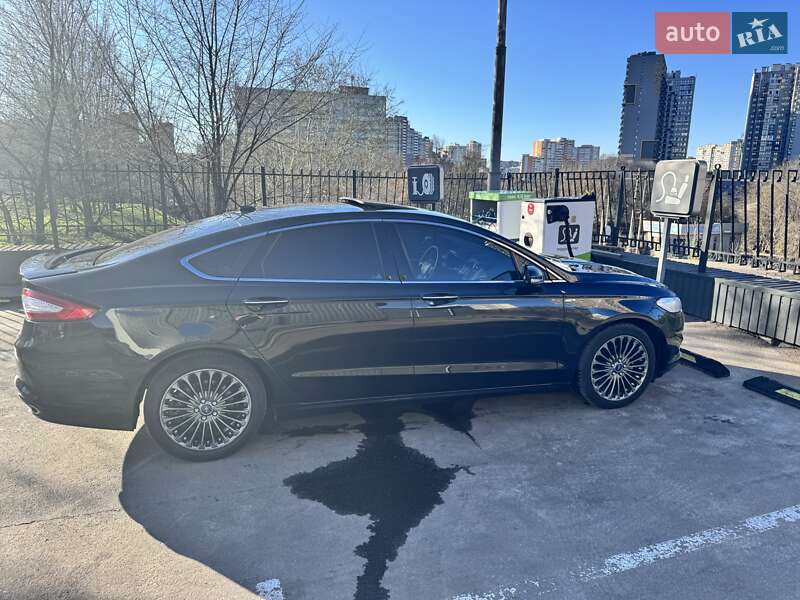 Седан Ford Fusion 2015 в Києві