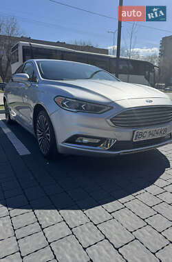 Седан Ford Fusion 2017 в 