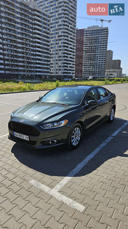 Седан Ford Fusion 2014 в 