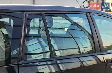 Хэтчбек Ford Fusion 2008 в 