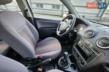 Хэтчбек Ford Fusion 2008 в 