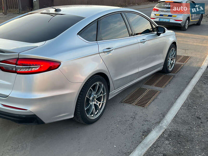 Седан Ford Fusion 2019 в Киеве