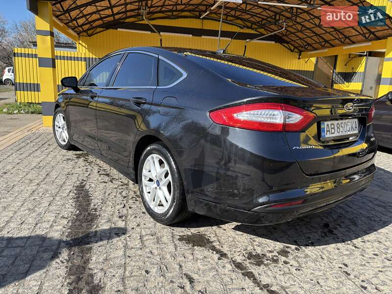 Седан Ford Fusion 2014 в Гайвороне