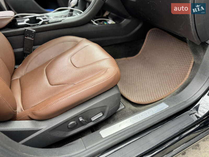 Седан Ford Fusion 2015 в Киеве