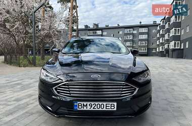 Седан Ford Fusion 2017 в 