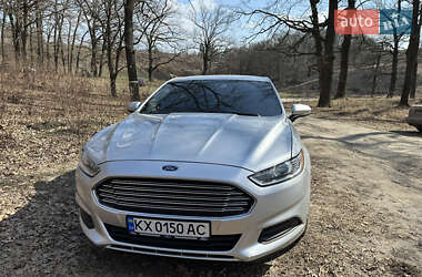 Седан Ford Fusion 2014 в 