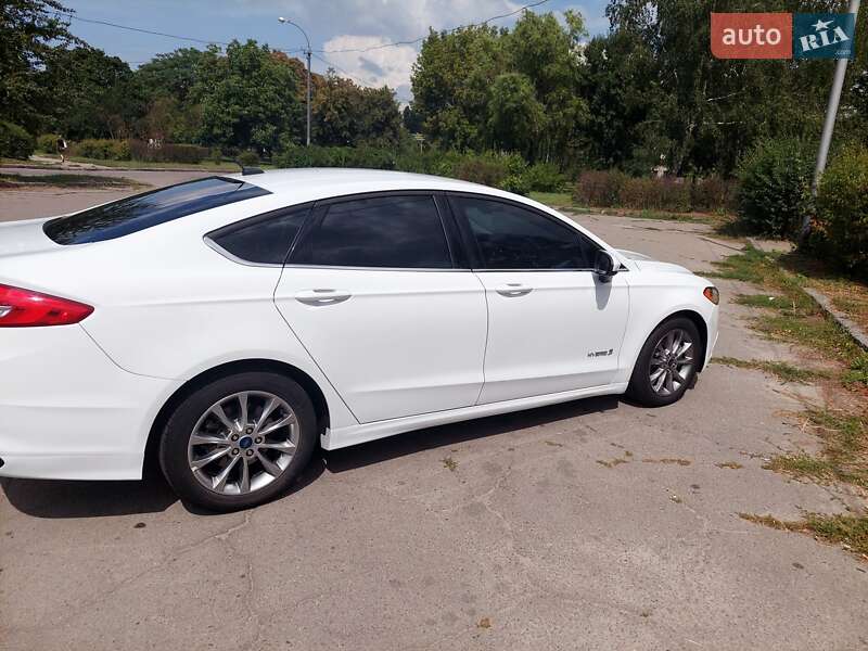 Седан Ford Fusion 2017 в Кременчуге