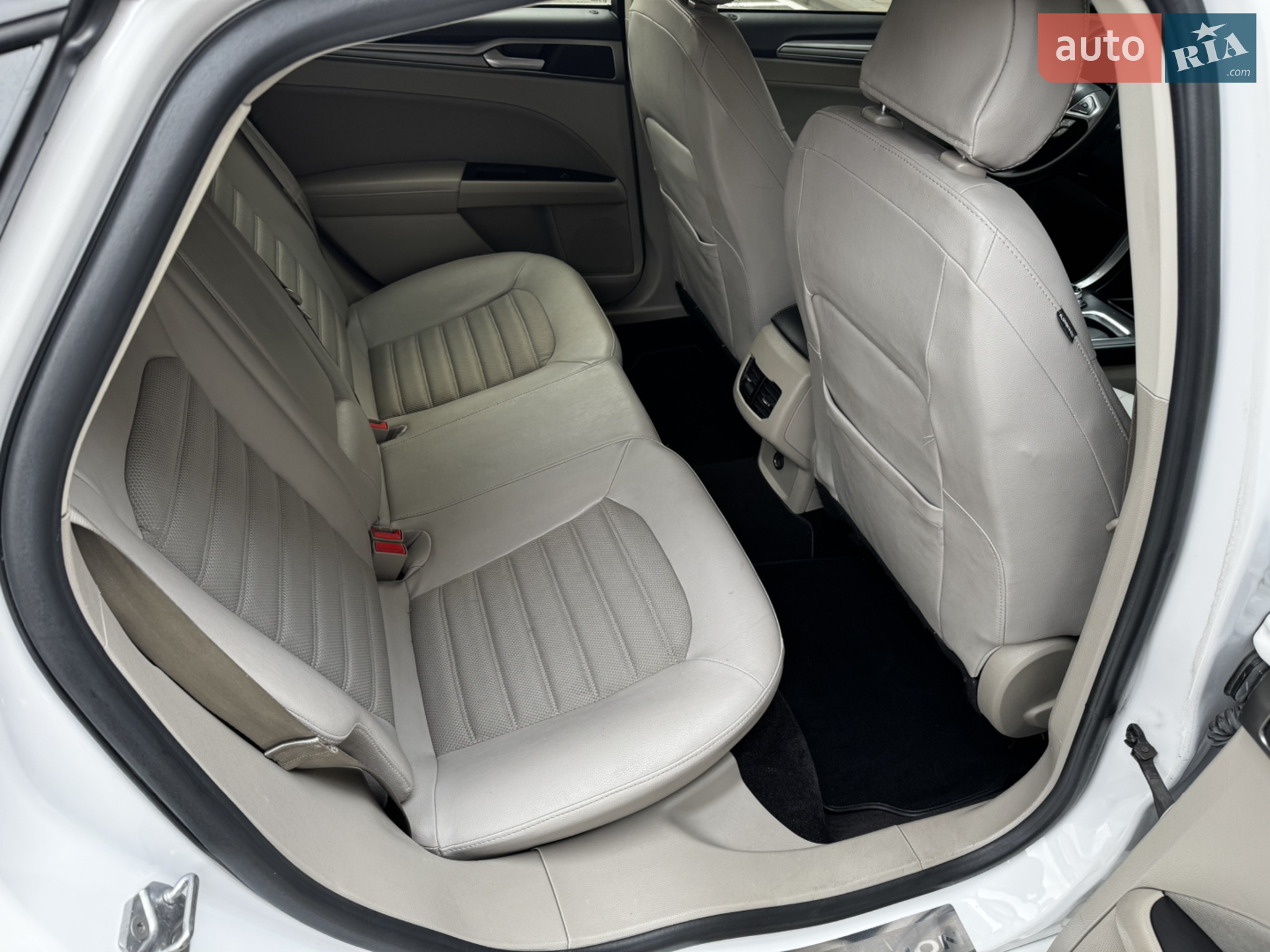 2016 Ford Fusion - мініатюра 13