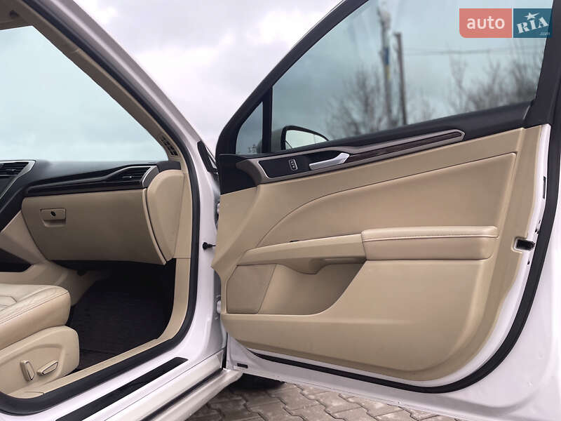 Седан Ford Fusion 2013 в Киеве