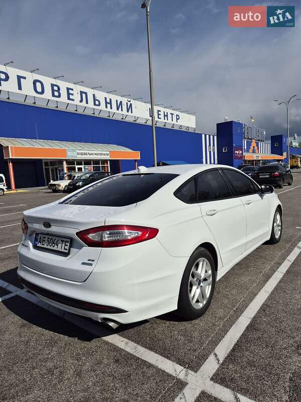 Седан Ford Fusion 2014 в Каменском