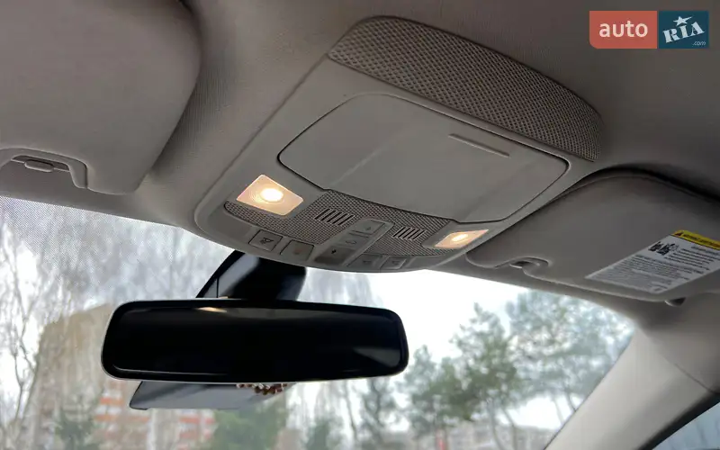 Седан Ford Fusion 2019 в 
