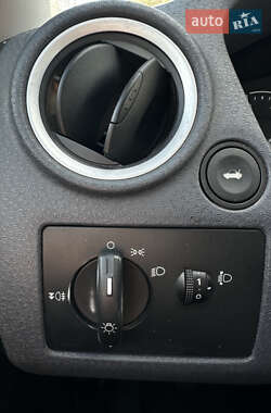 Хэтчбек Ford Fusion 2009 в 