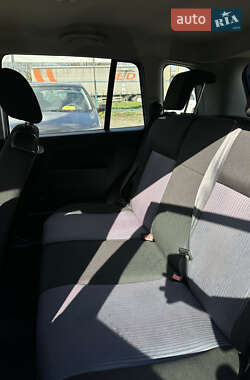 Хэтчбек Ford Fusion 2009 в 