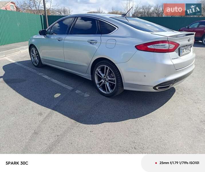 Седан Ford Fusion 2013 в Кропивницькому