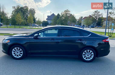 Седан Ford Fusion 2014 в 
