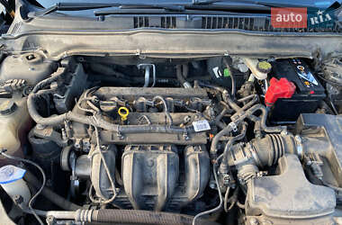 Седан Ford Fusion 2014 в 