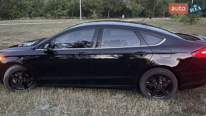 Седан Ford Fusion 2015 в Кропивницком