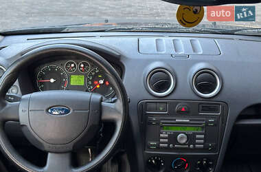Хэтчбек Ford Fusion 2006 в 