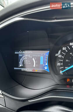 Седан Ford Fusion 2020 в 