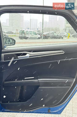 Седан Ford Fusion 2020 в 