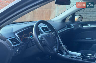 Седан Ford Fusion 2013 в 
