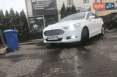 Седан Ford Fusion 2013 в 