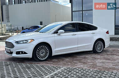 Седан Ford Fusion 2014 в 