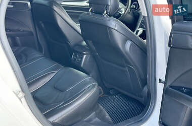 Седан Ford Fusion 2014 в 