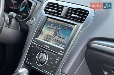 Седан Ford Fusion 2014 в 