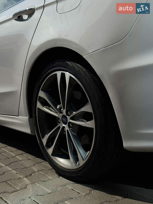 Седан Ford Fusion 2020 в Харькове