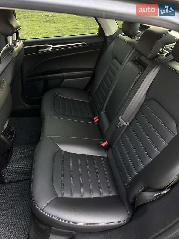 Седан Ford Fusion 2016 в Тернополе