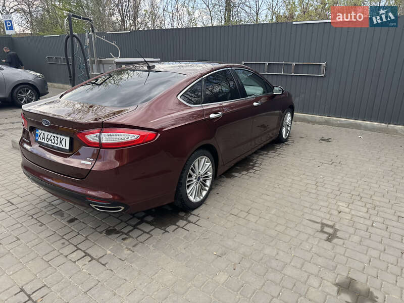 Седан Ford Fusion 2014 в Измаиле