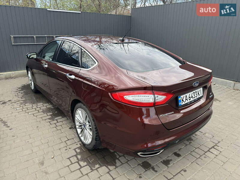 Седан Ford Fusion 2014 в Измаиле