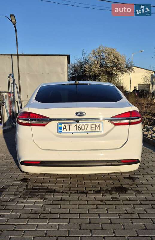 Седан Ford Fusion 2016 в Івано-Франківську