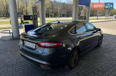 Седан Ford Fusion 2015 в 