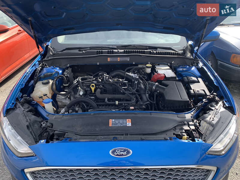 Седан Ford Fusion 2019 в Києві
