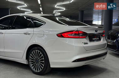 Седан Ford Fusion 2016 в 