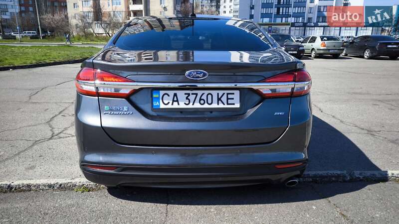 Седан Ford Fusion 2016 в Черкассах