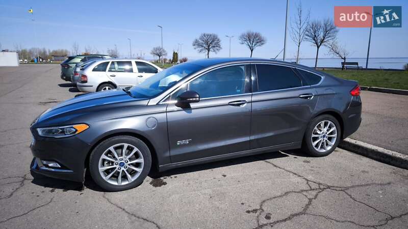 Седан Ford Fusion 2016 в Черкассах