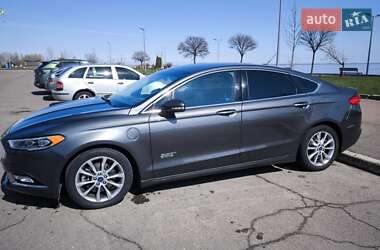 Седан Ford Fusion 2016 в 